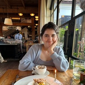 Meet your Posher, Maria